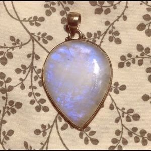✨ Moonstone pendant ✨